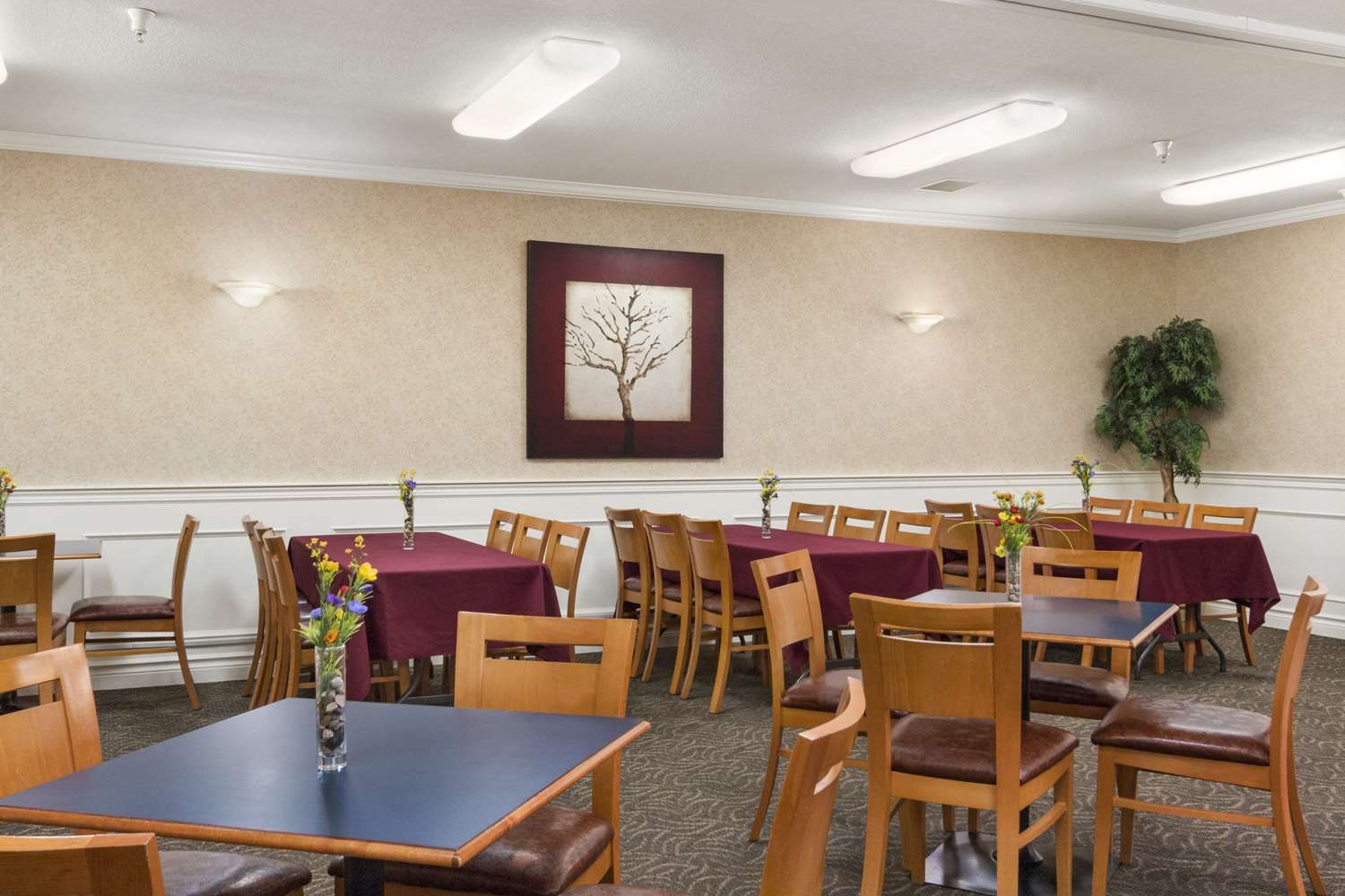 Days Inn by Wyndham Saskatoon 17/18