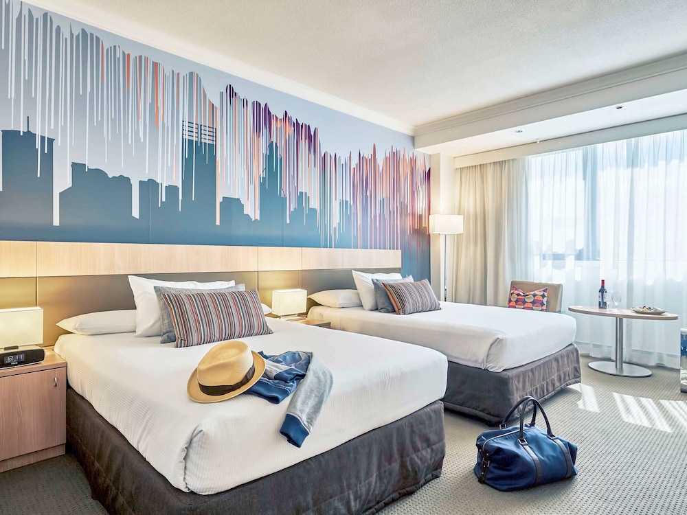 Mercure Perth 36/72