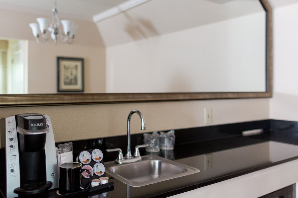 Wingate by Wyndham Bellingham Heritage Inn 46/48