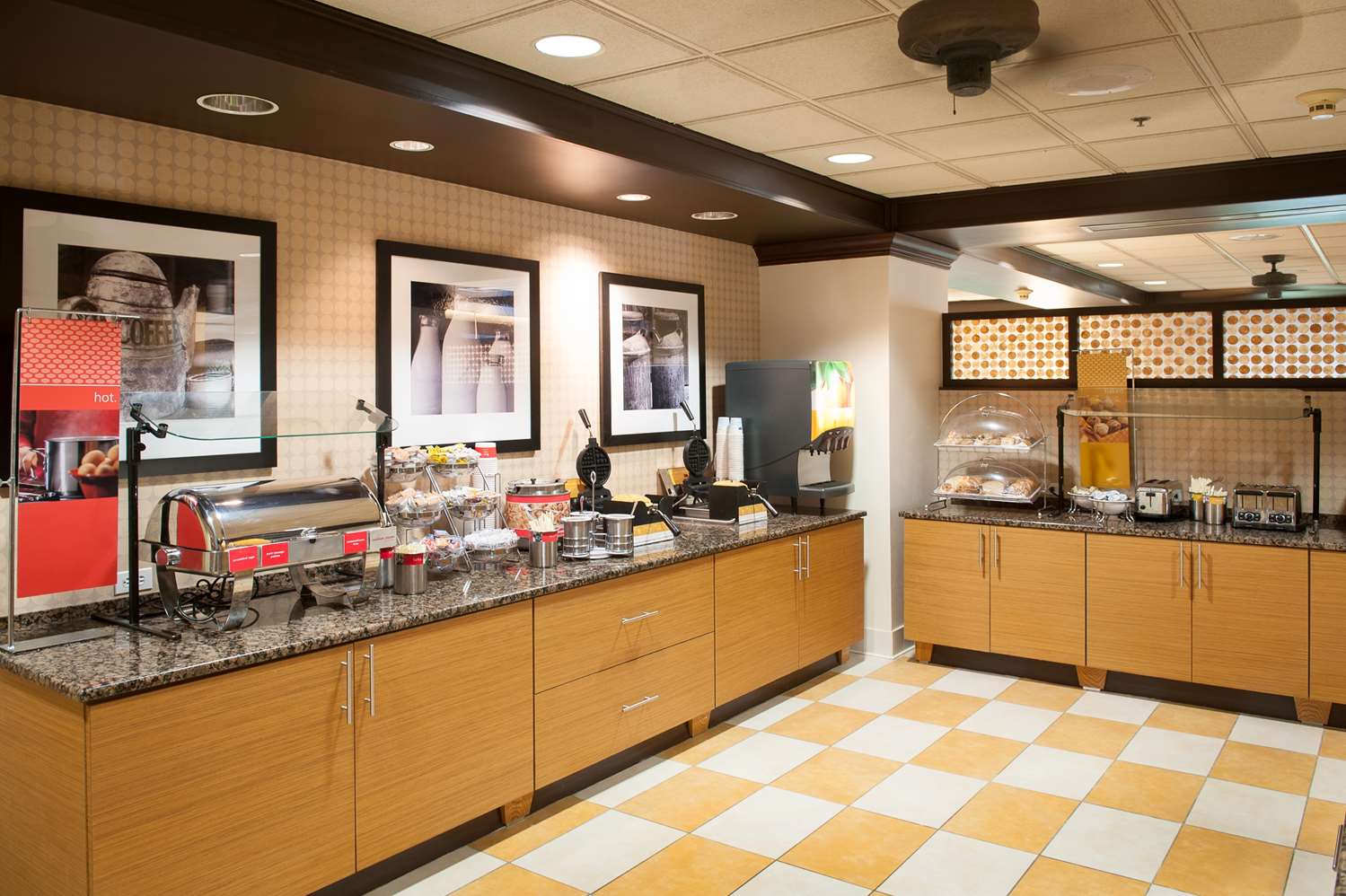 restaurant cafeteria