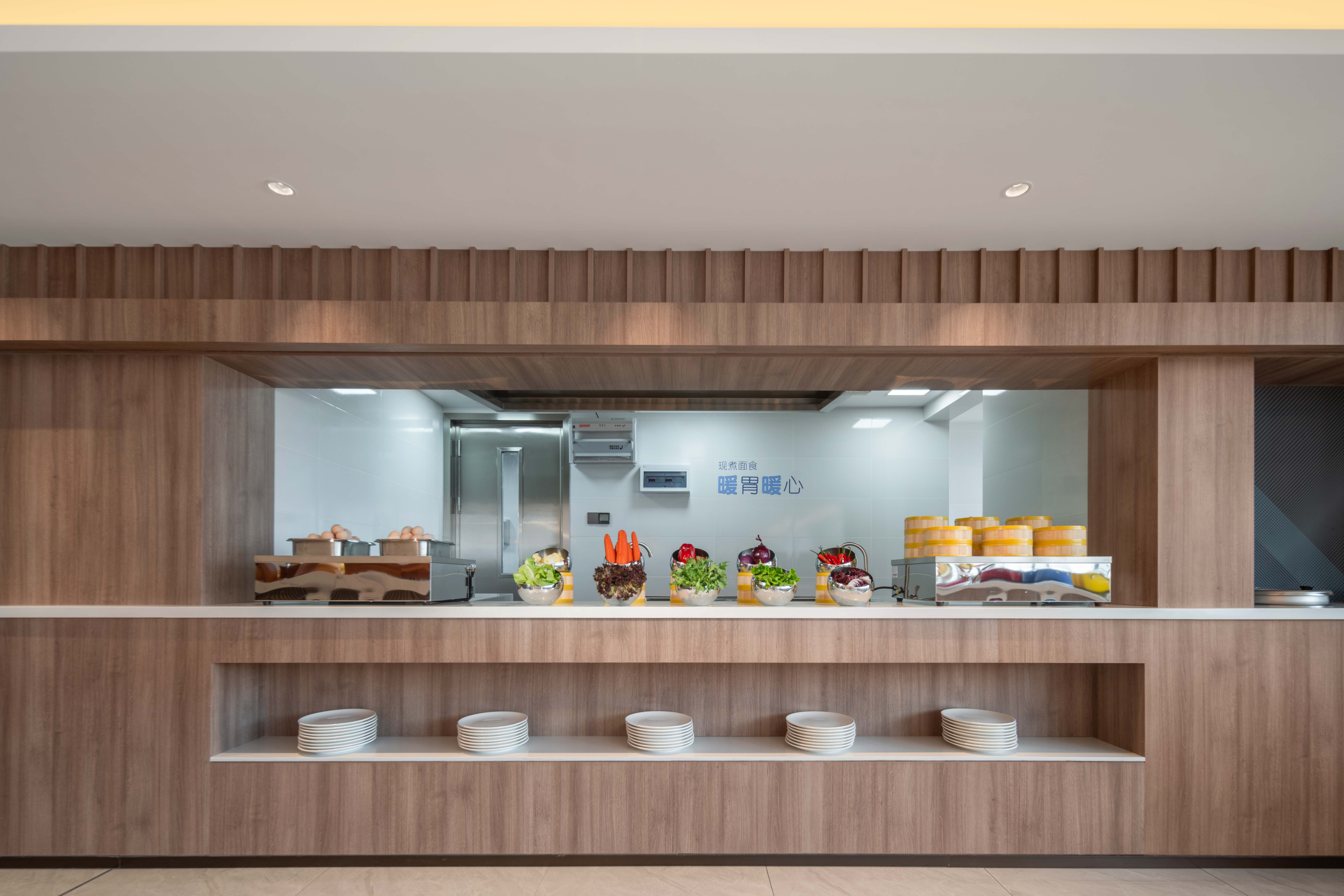 Holiday Inn Express Mianyang Sci-Tech City 47/51