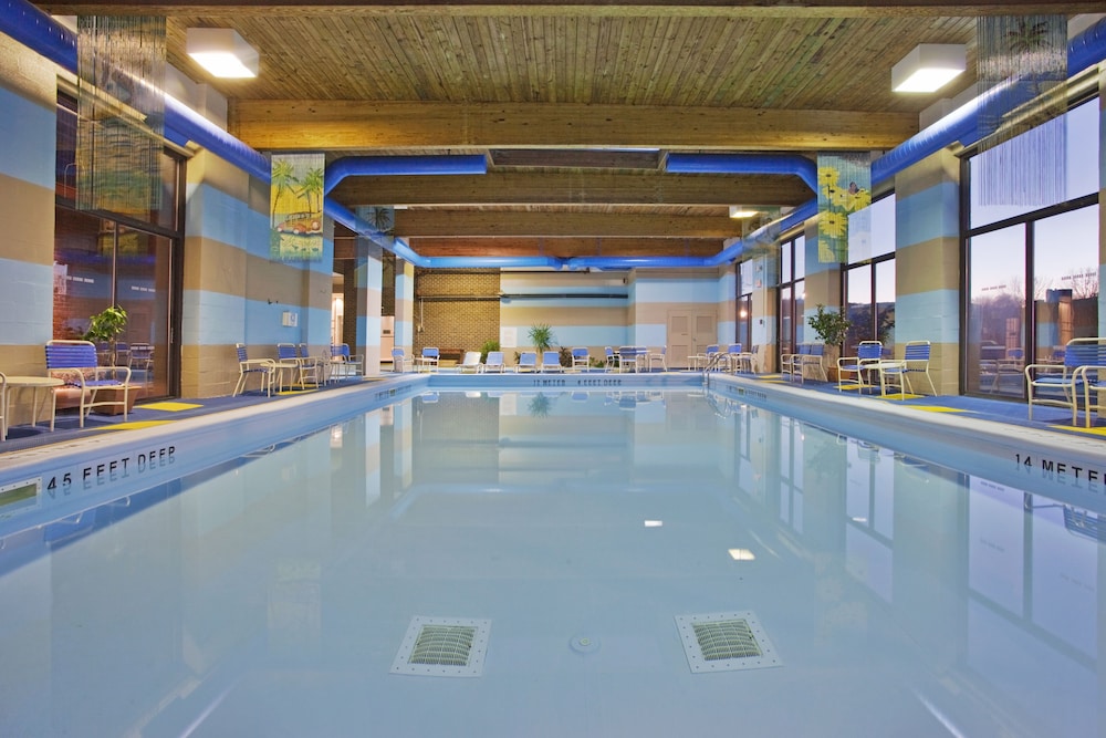 swimming pool spa