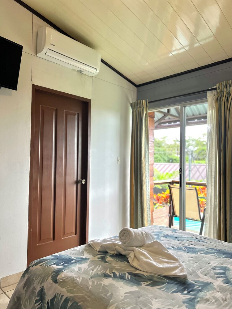 Standard, Queen Bed, Balcony