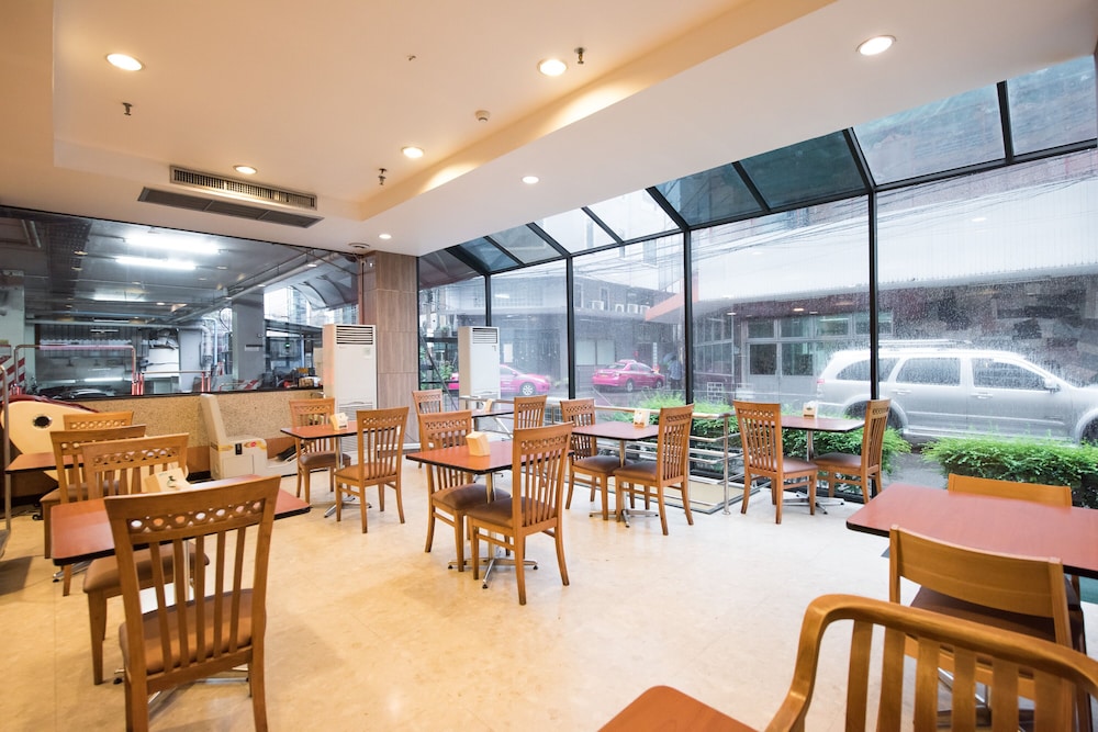 BANGKOK CITY SUITE 45/53