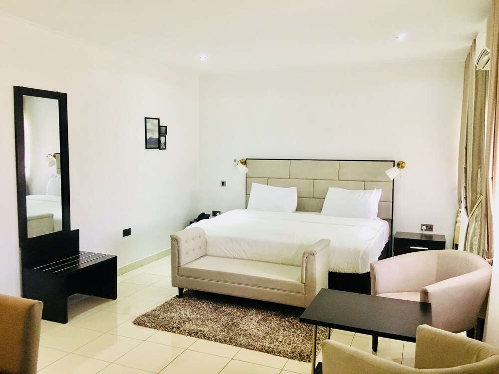 EXECUTIVE, DOUBLE BED