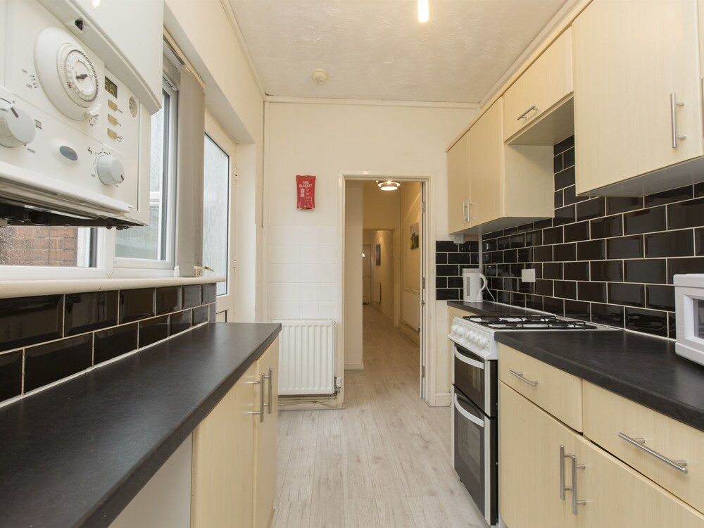 Townhouse Plus @ 40 West St 26/50