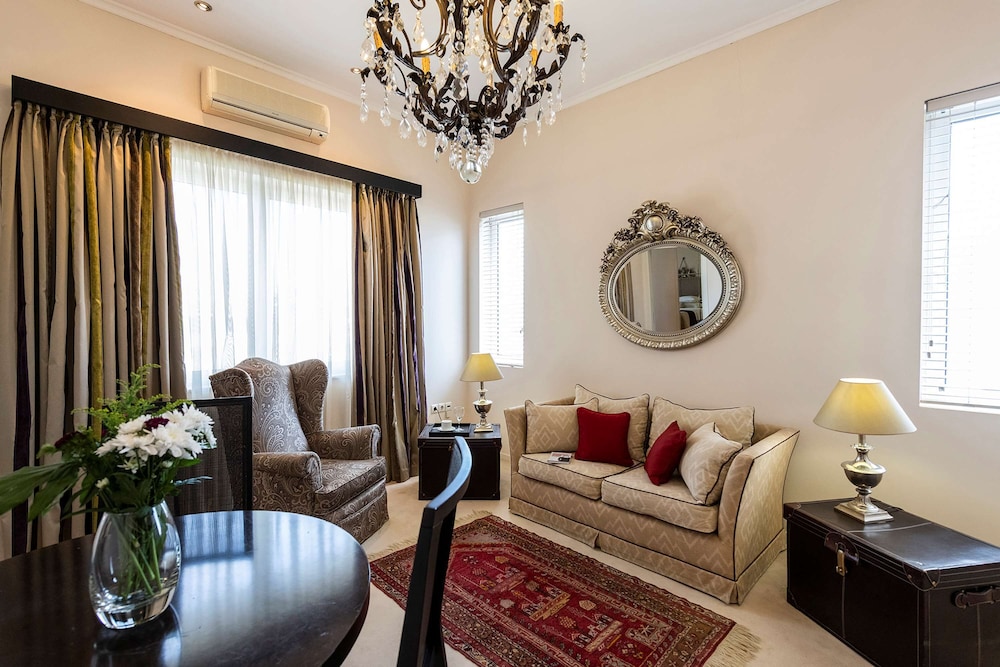 Best Western Plus Embassy Hotel 29/48