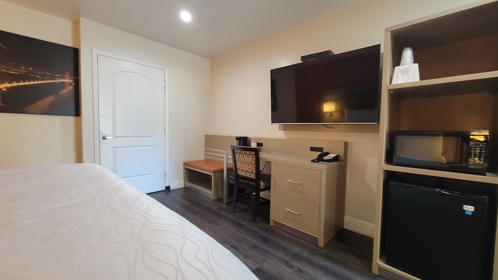 Presidio Inn 17/33