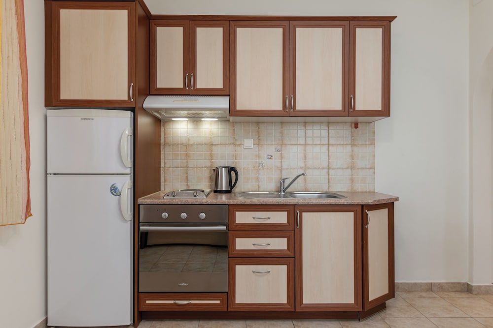Anthi Studios 4/50