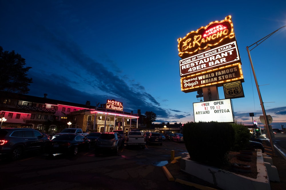 El Rancho Hotel 4/68