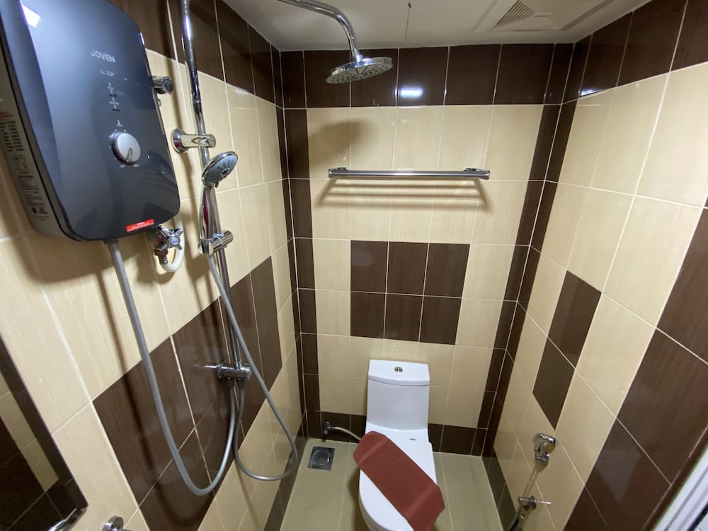 Shobi Hotel 47/48