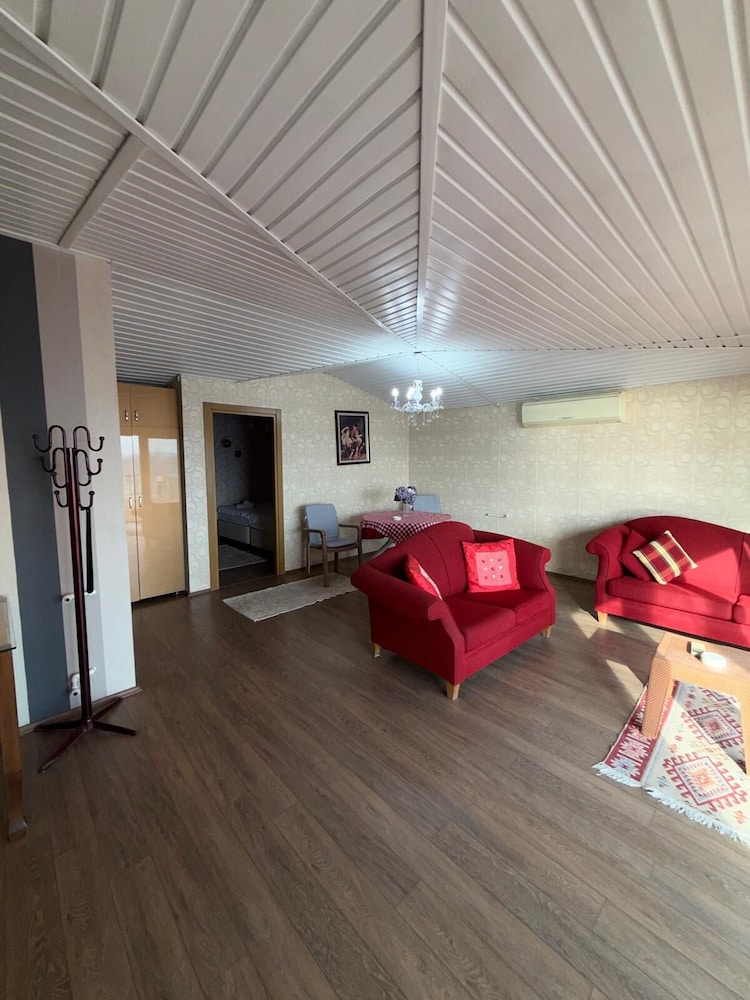 Kutlugun Sahil Otel 30/50