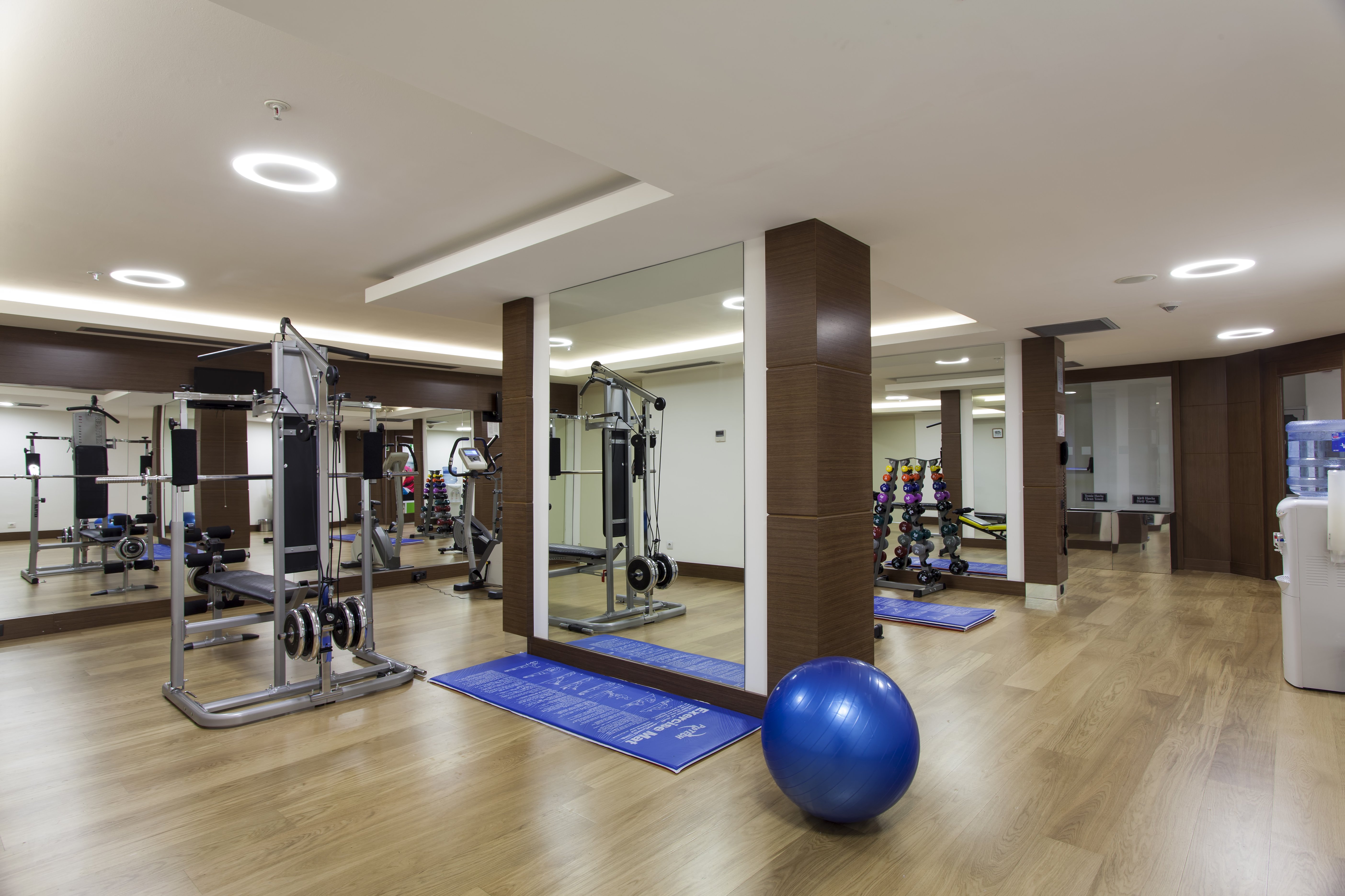 HOLIDAY INN ANKARA - KAVAKLIDERE 46/78