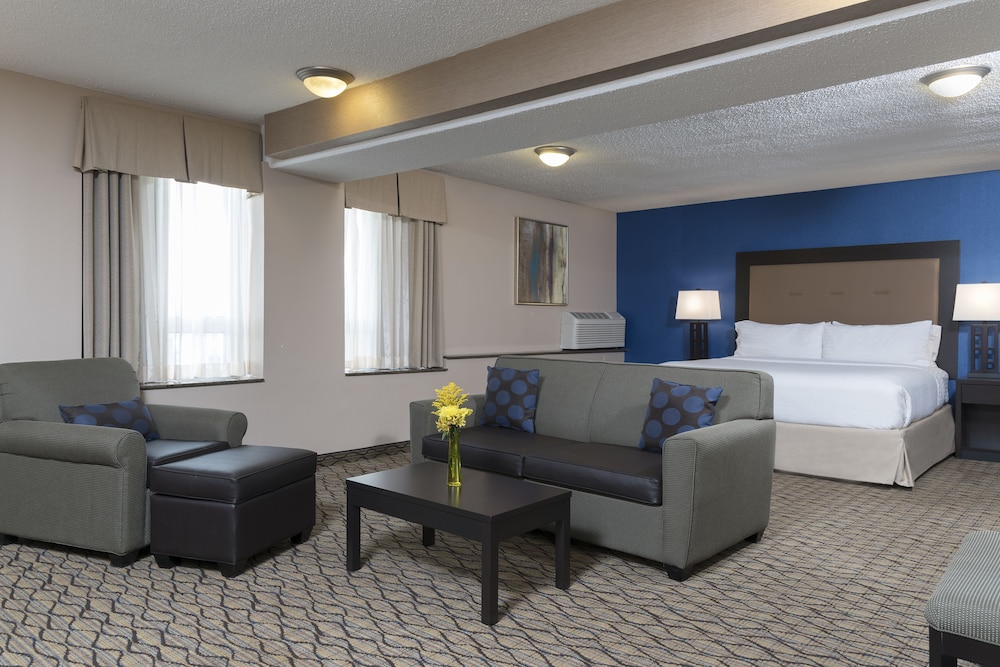 Grand Royal Hotel O Hare Chicago 12/27