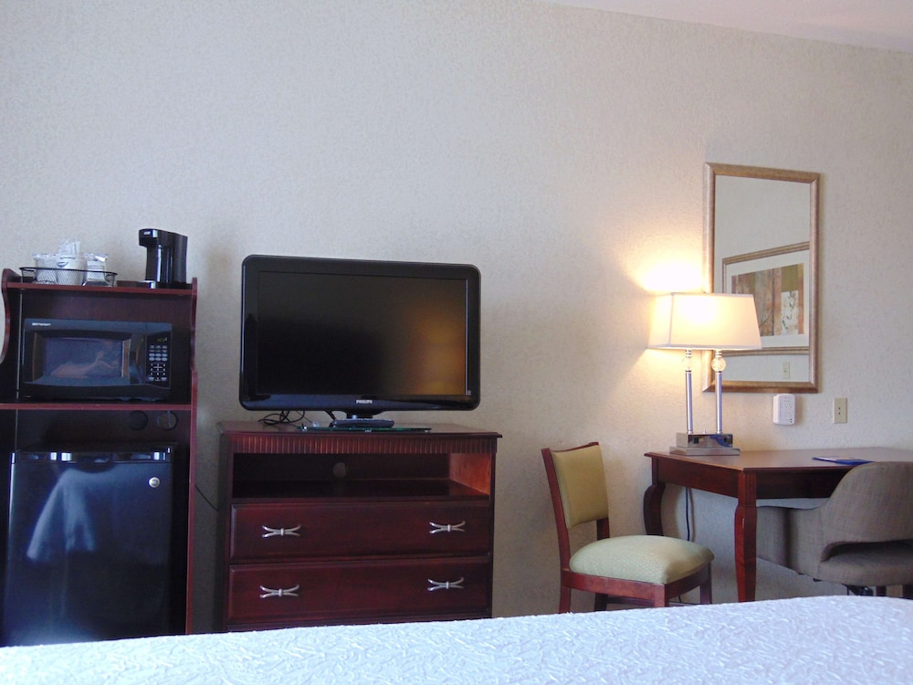 Hampton Inn & Suites Cleveland-Mentor 30/45