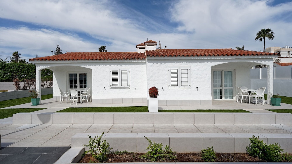 Bungalows Adonis 2/54