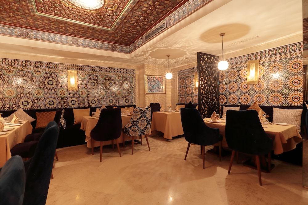 Le Palace D'anfa 38/49