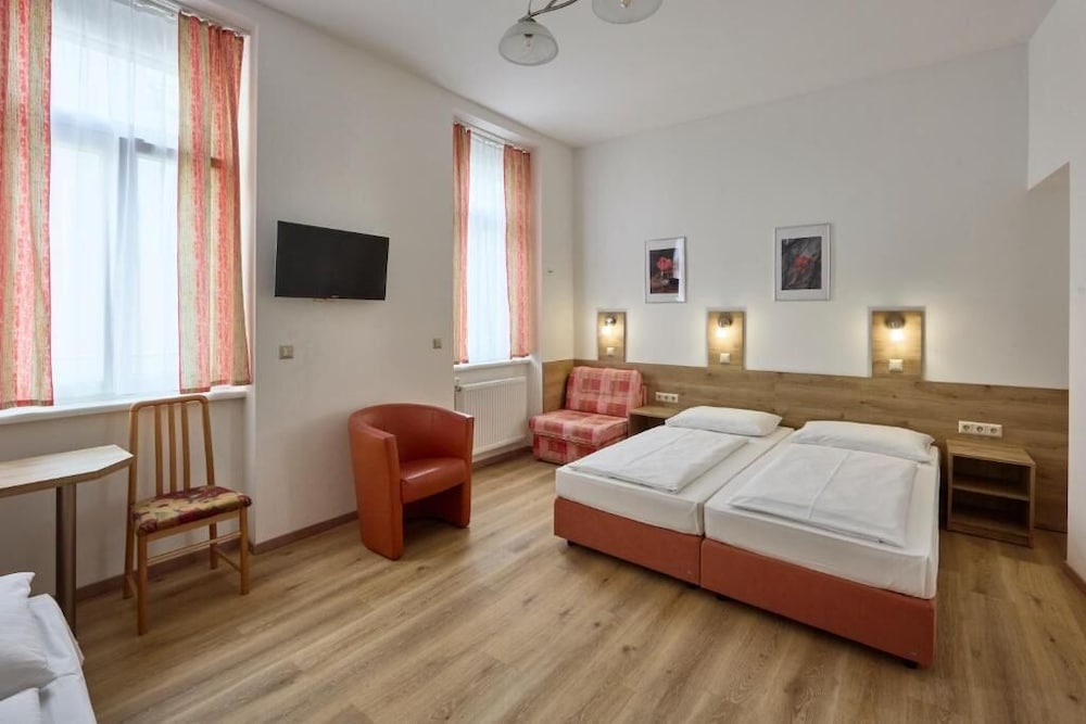 Terminus Hotel 28/50