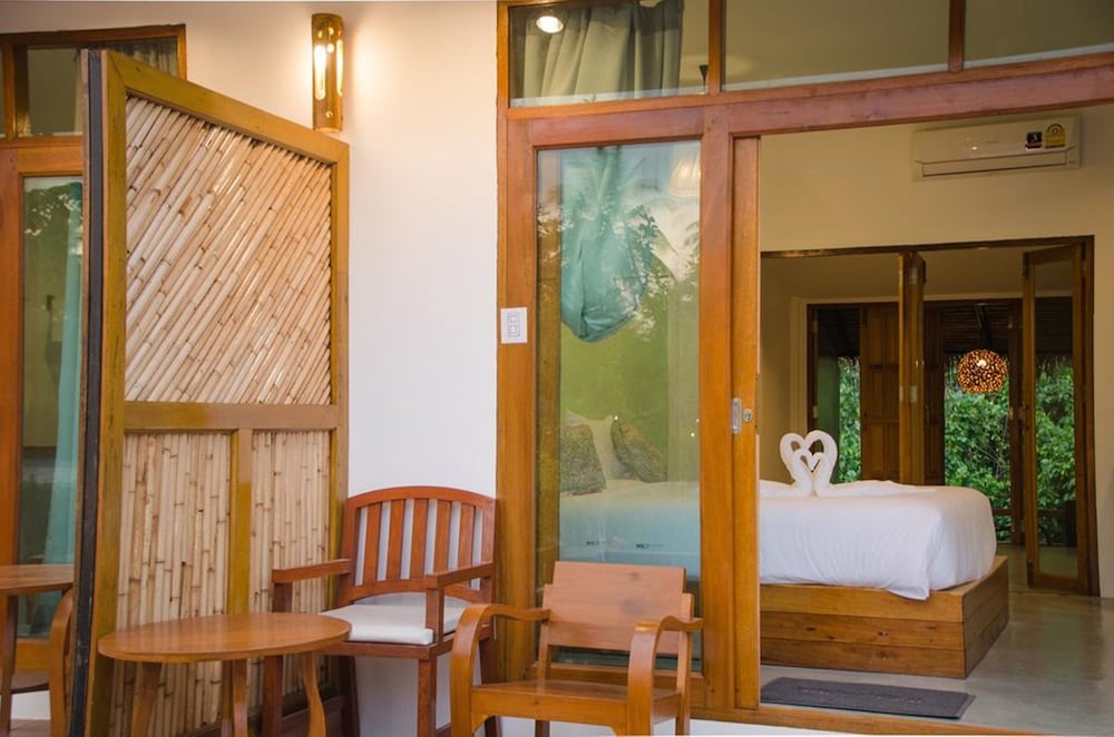 Ruean Thai Nai Bang By Pansak Resort 38/66