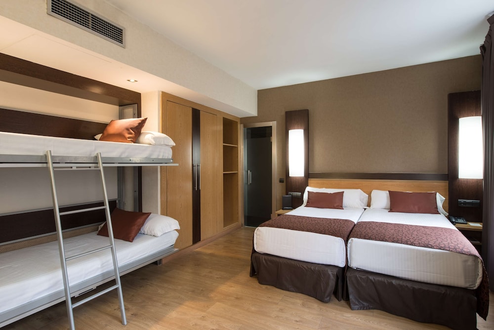 Catalonia Atenas Hotel 29/71
