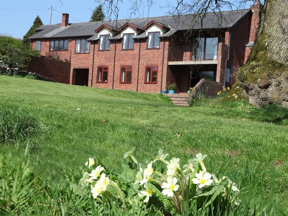 Lower Thornton Farm 32/46