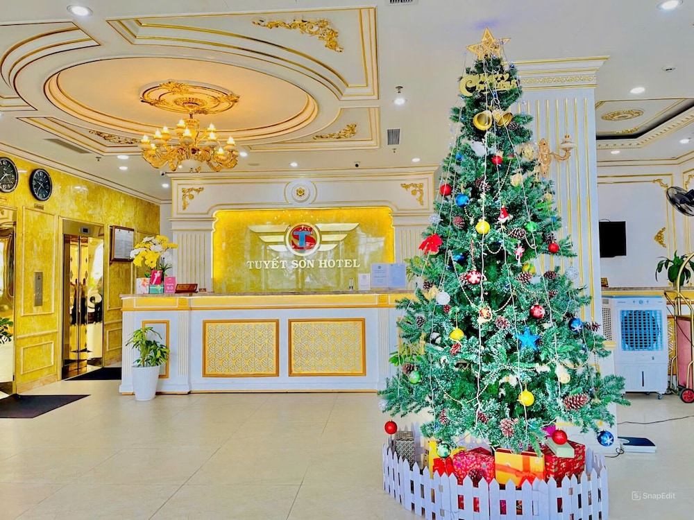 Tuyet Son Hotel 8/68