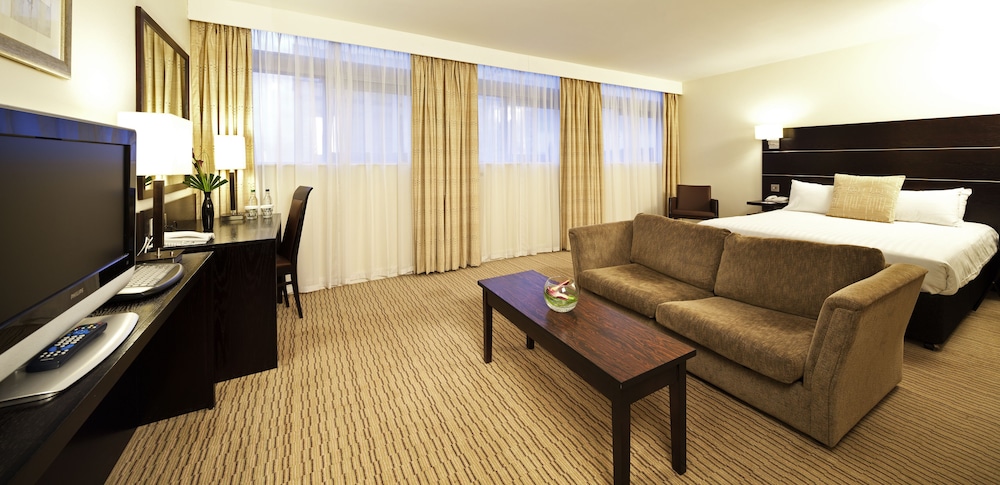 Mercure Manchester Piccadilly 38/70