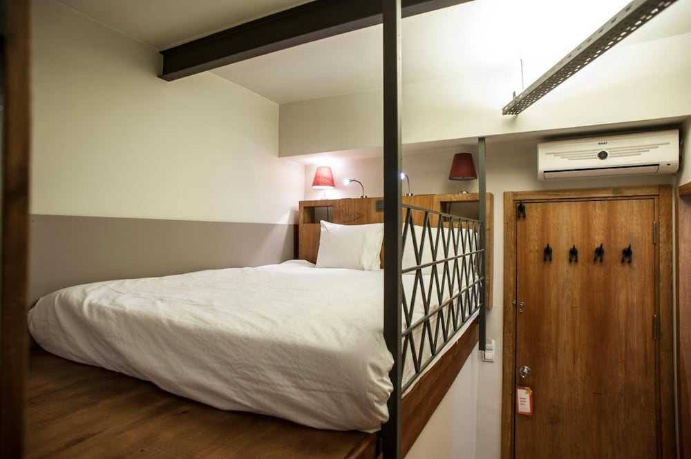 Peradays Hotel 14/48