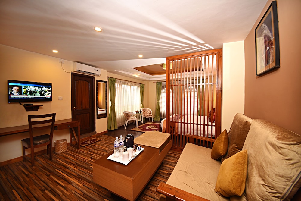 Dom Himalaya Hotel 44/73