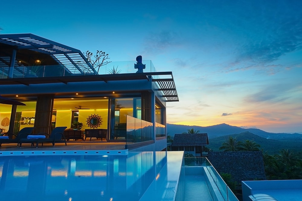 Luxury Villa Crystal Blue 1/21