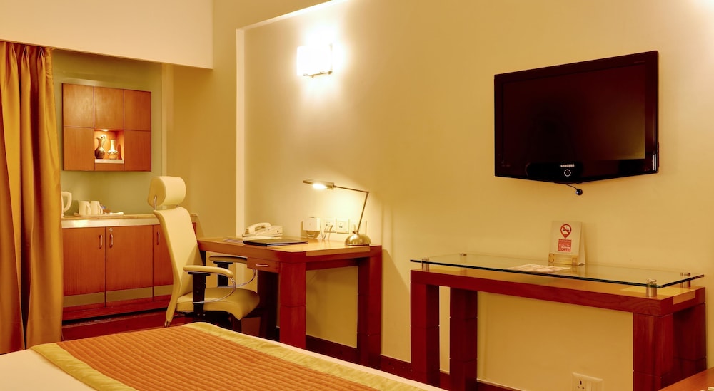 The Suryaa New Delhi 43/51