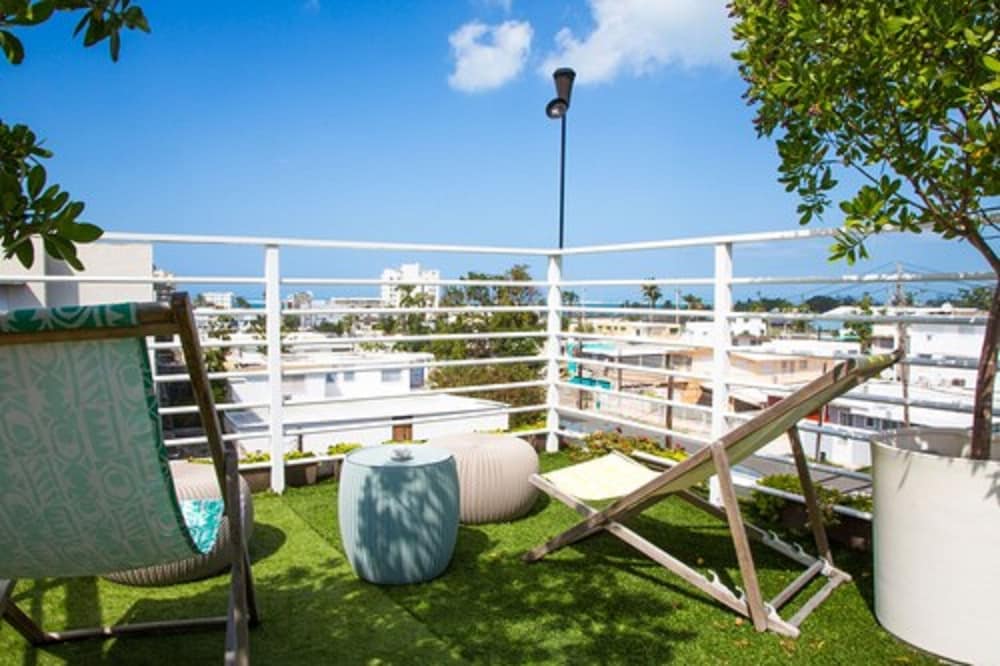 Nomada Urban Beach Hostel 37/39