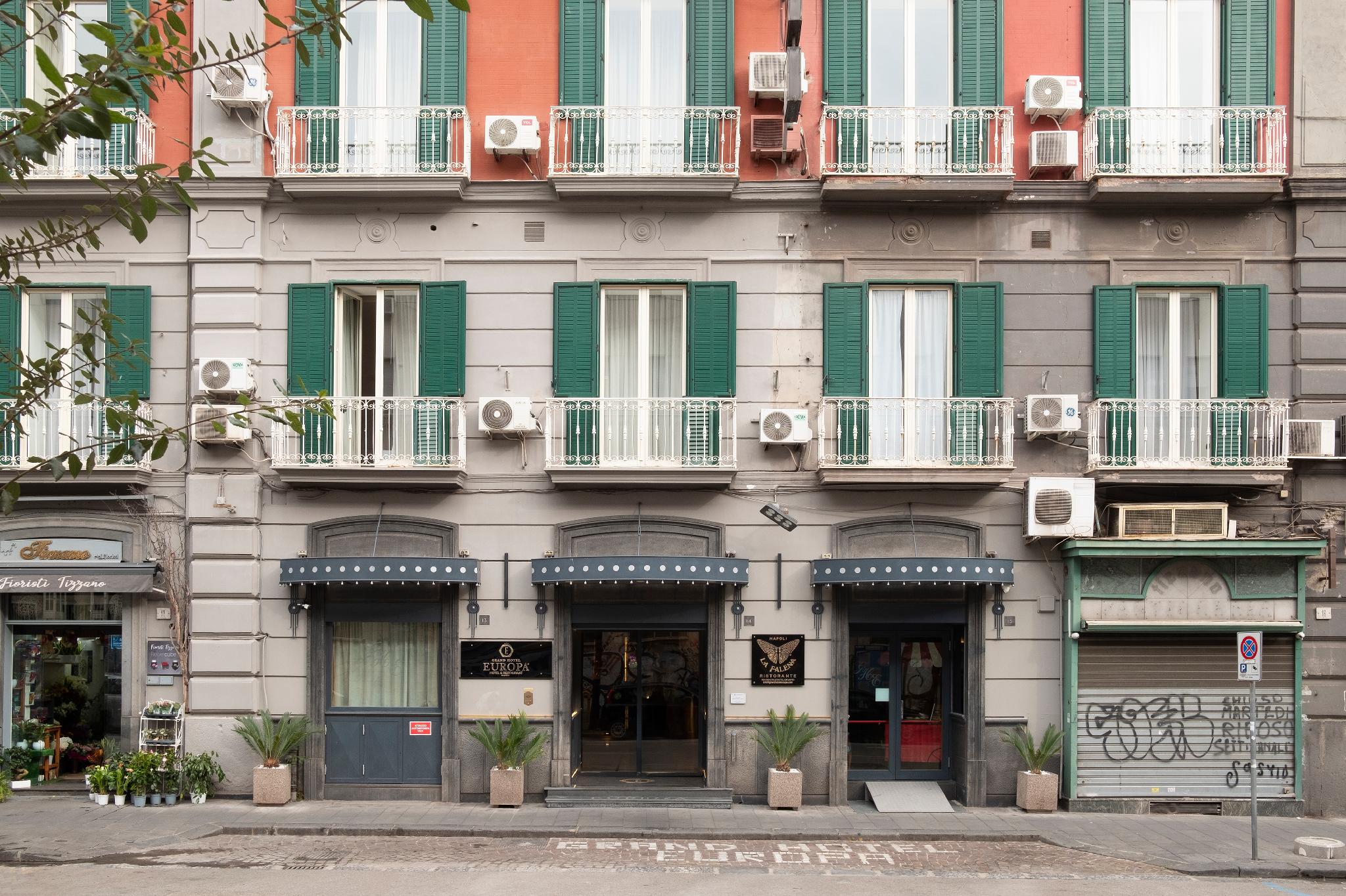 Grand Hotel Europa in NAPLES