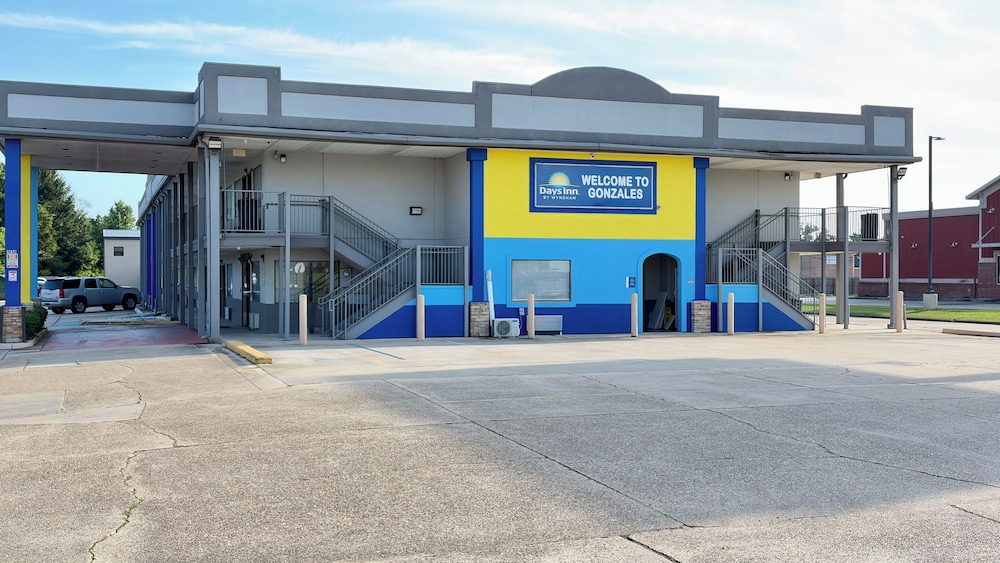 Days Inn By Wyndham Gonzales 44/50