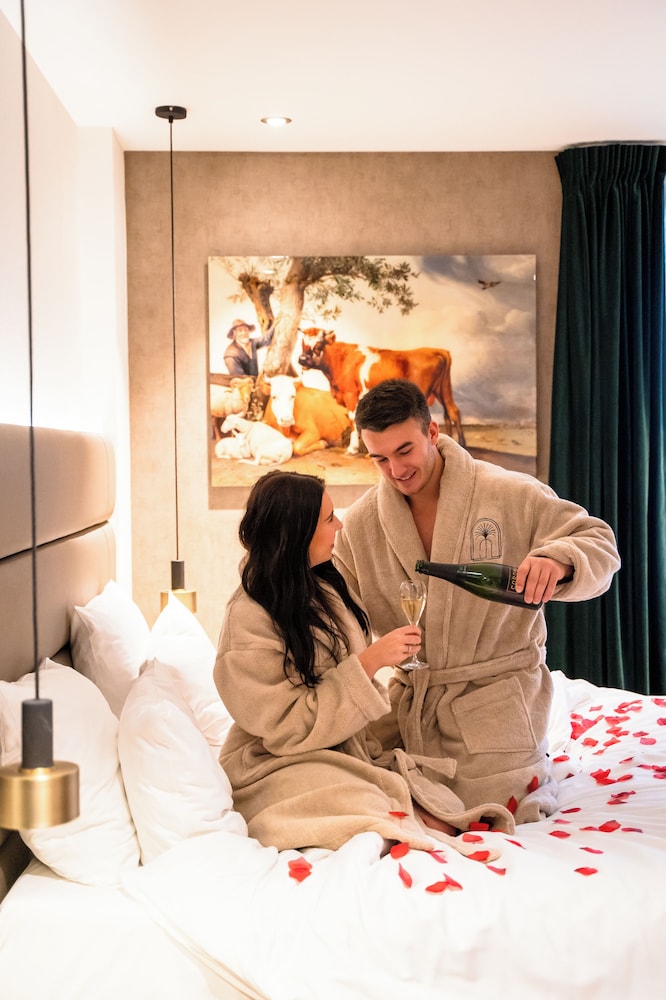 Boutique Hotel Corona 44/60
