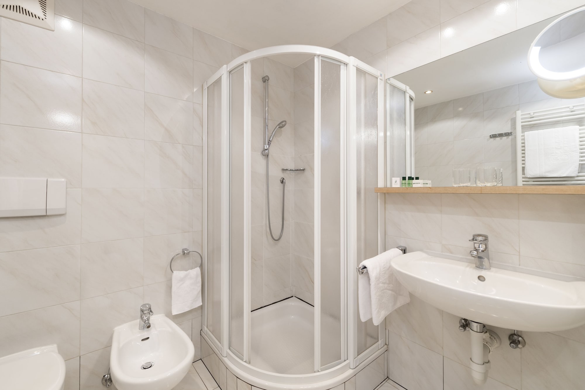 غرفة قياسية بسرير كينج، Grunerbaum Hotels 3/4