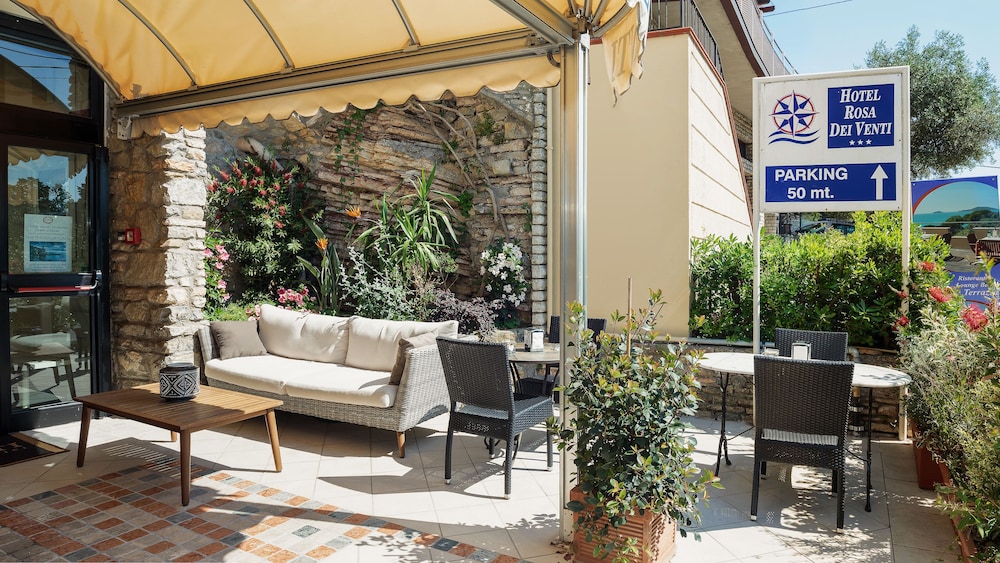 Hotel Rosa Dei Venti 24/32