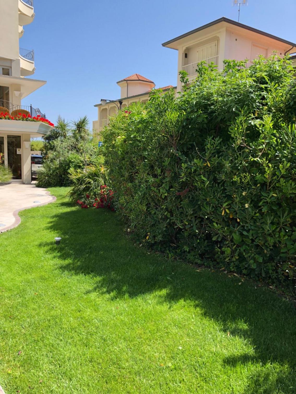 Hotel La Rosa 42/50