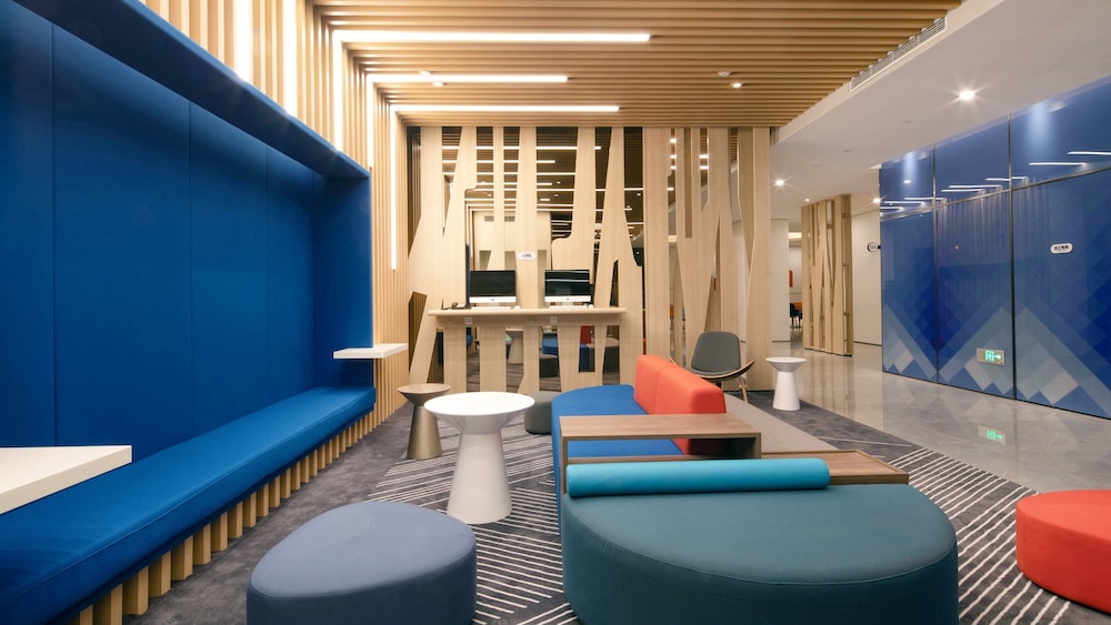 Holiday Inn Express Shanghai Hongqiao North 48/70