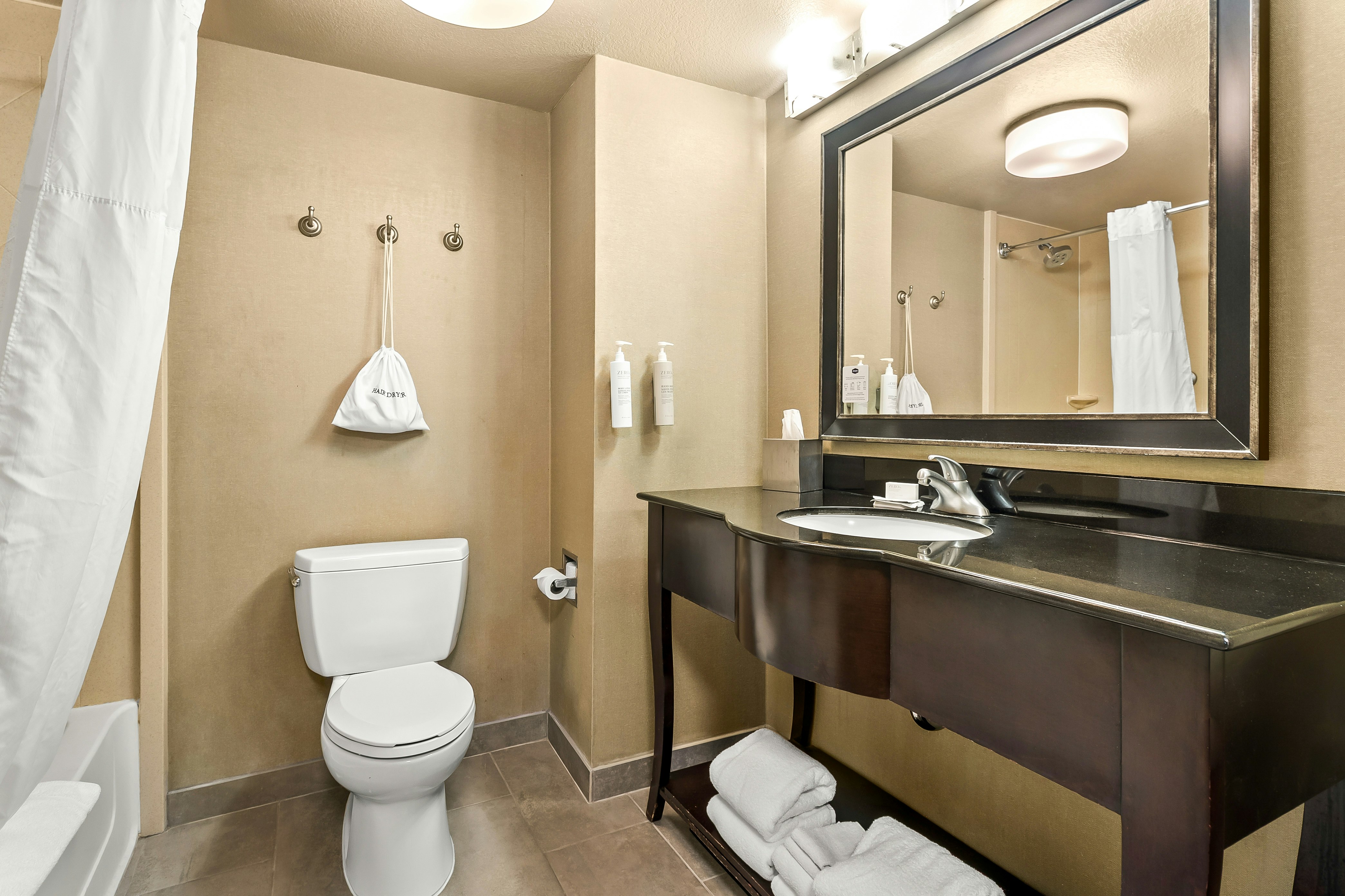Room, 2 Queen Beds, Hampton Inn Suites Merced 3/4
