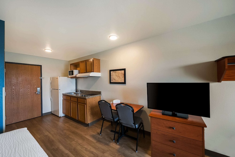 WoodSpring Suites Fort Worth Fossil Creek 45/58