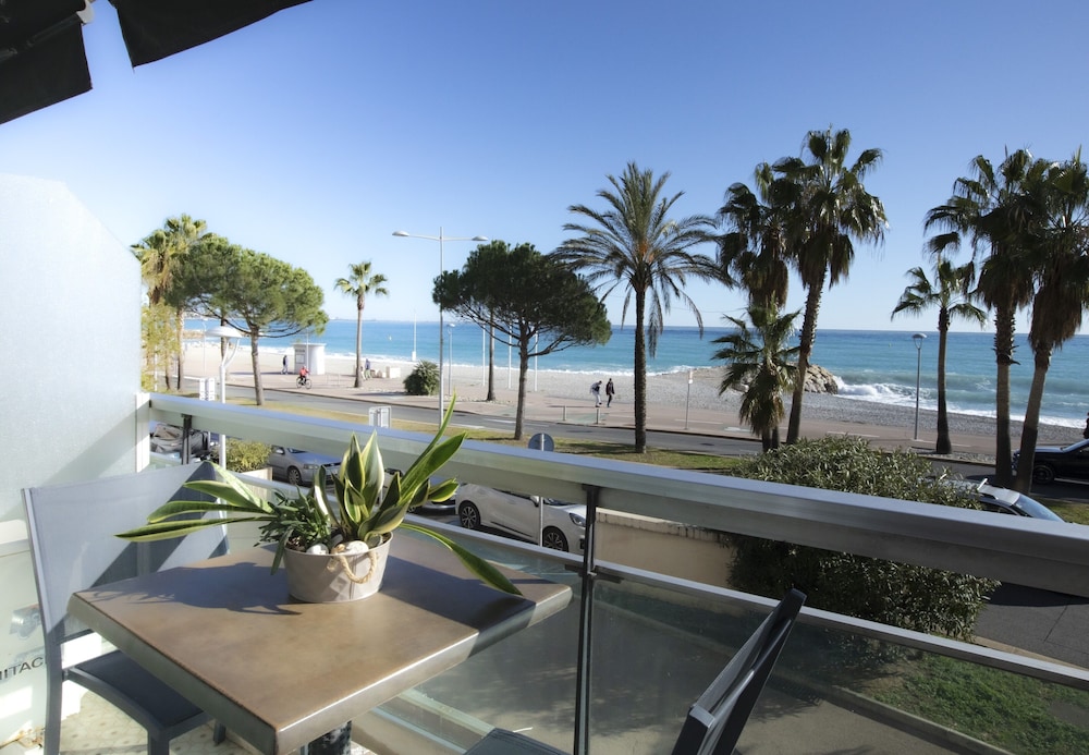 CITOTEL TIERCE BEACH HOTEL 51/56