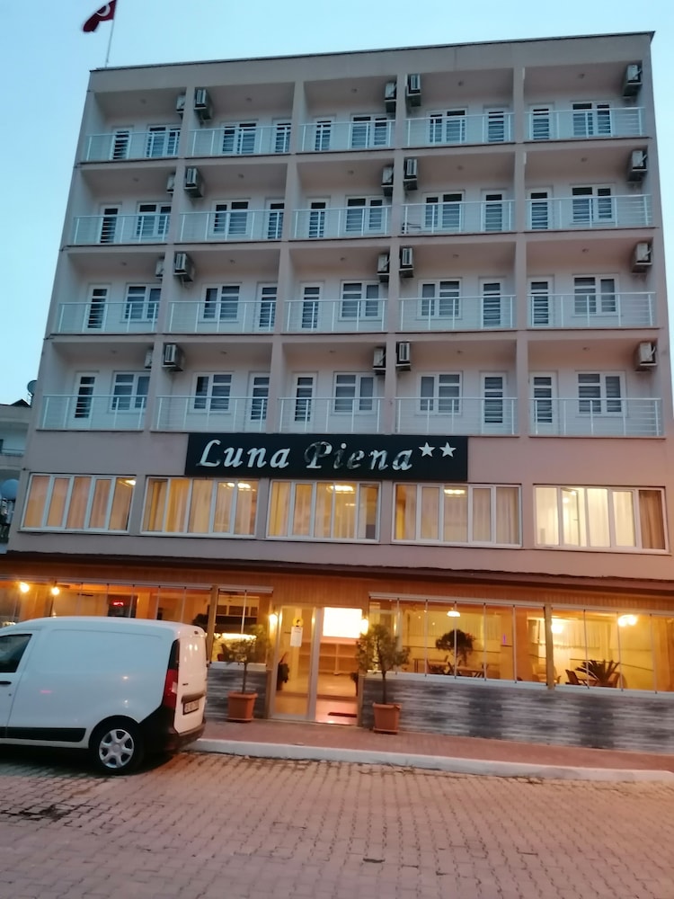 Luna Piena Beach Hotel 2/50