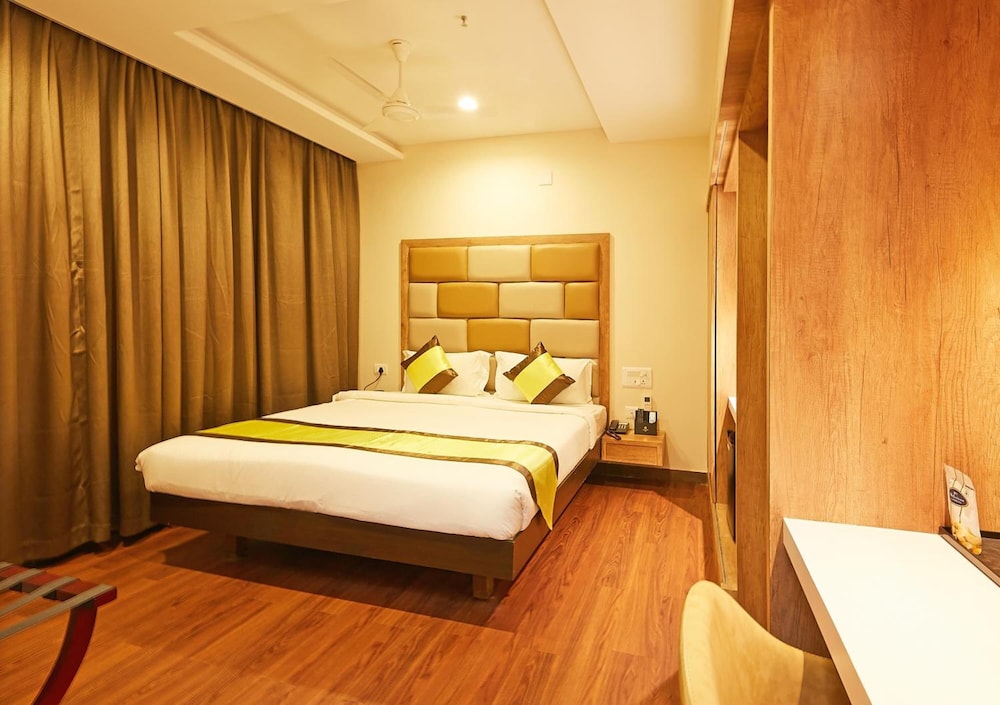 TAZ KAMAR INN 24/41