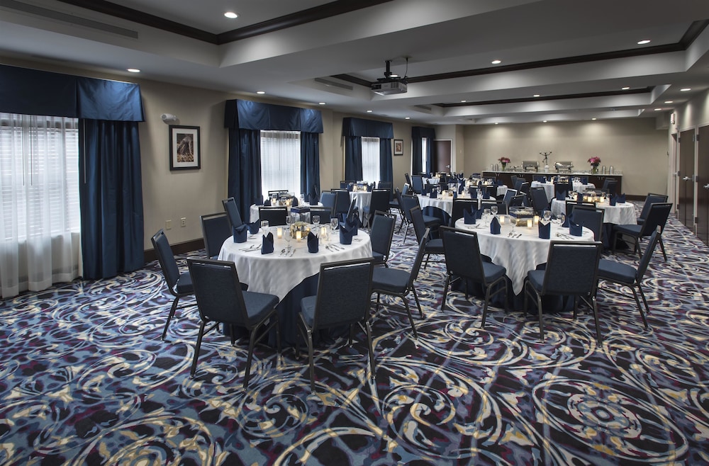 Hampton By Hilton New Paltz 42/47
