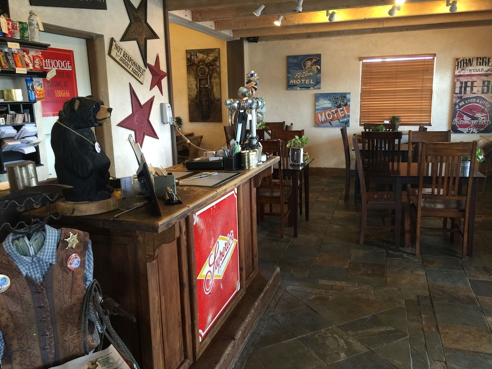 Rodeway Inn and Suites Downtowner Rte 66 33/39