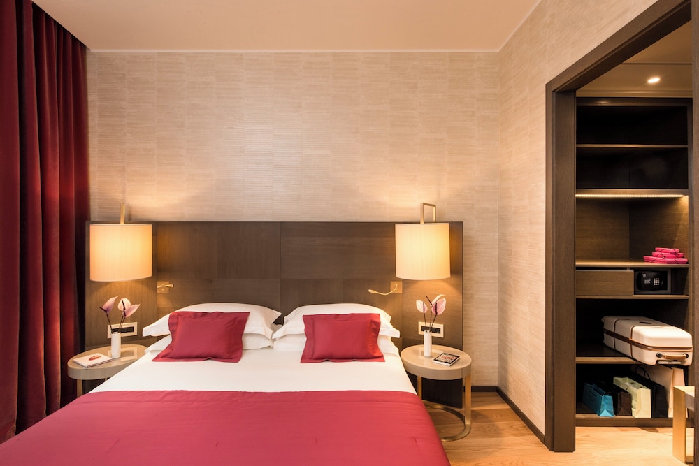 Rosa Grand Milano Starhotels Collezione in MILAN