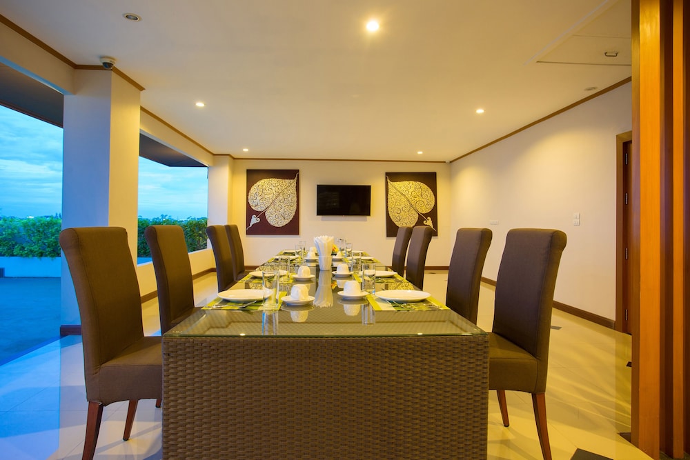 Romantic Khon Kaen Hotel 46/52