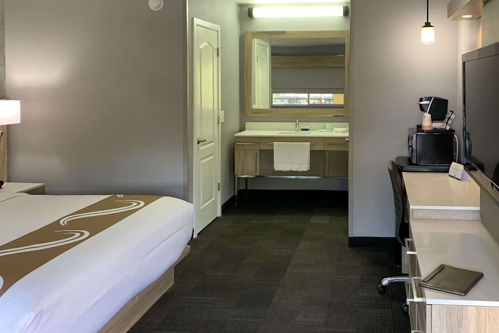 Quality Inn Near Chico State 16/32