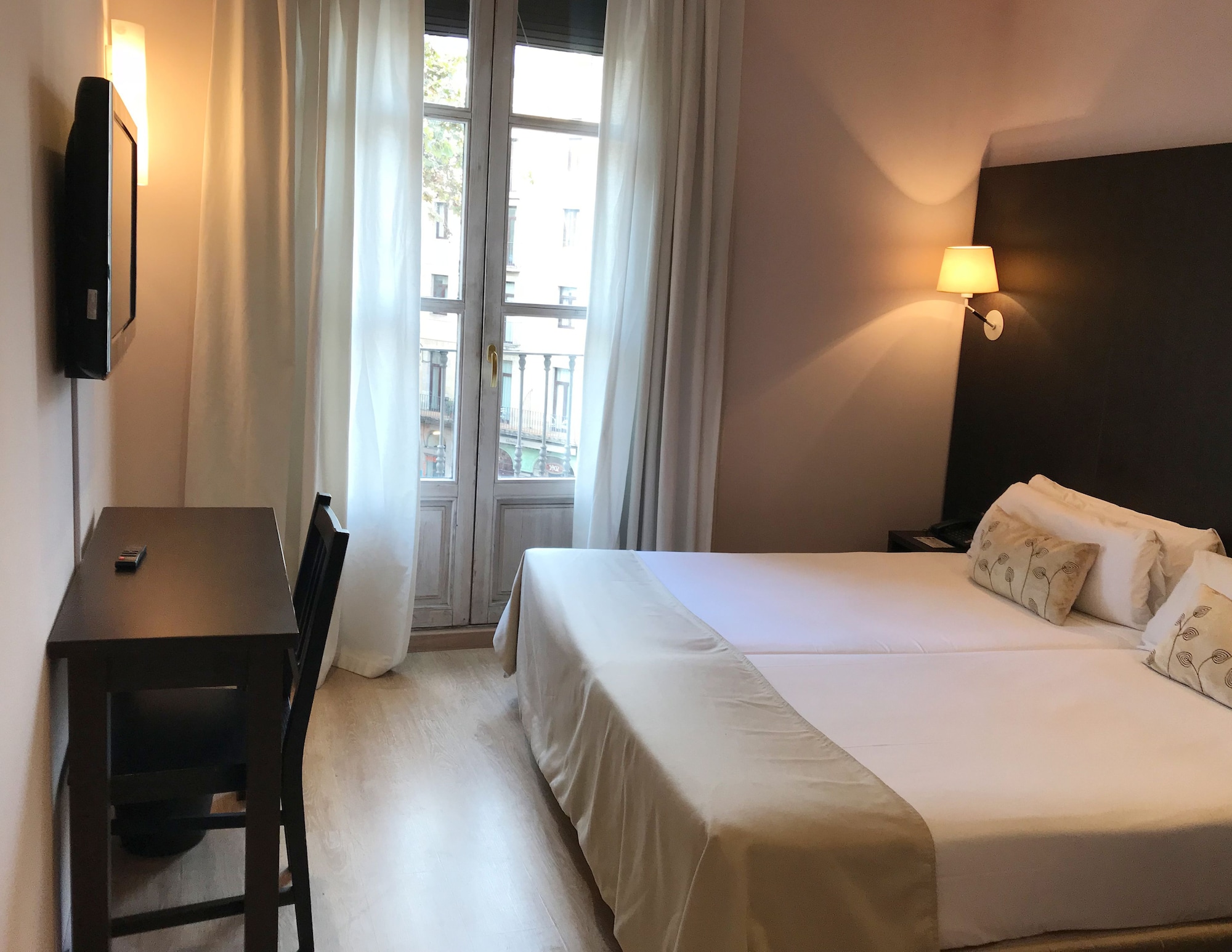 Basic, Economy, Twin Beds